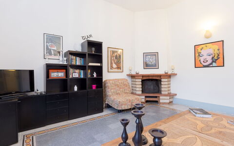 Angelico: Picture Frame, Property, Wood, Interior Design, Flooring, Floor, Living Room, Hardwood, Laminate Flooring, Bookcase