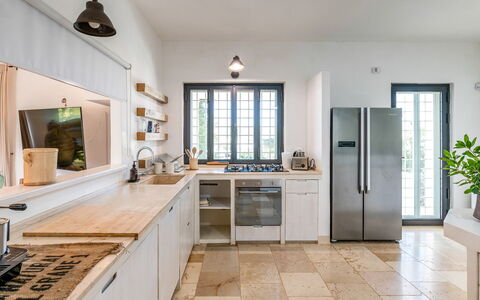 Masseriola Di Puglia: Cabinetry, Countertop, Window, Plant, Sink, Kitchen Sink, Wood, Houseplant, Kitchen, Interior Design