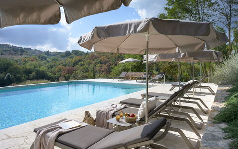 Nocellara Spereto Apartment With Pool, Montaione: Water, Plant, Cloud, Property, Sky, Swimming Pool, Azure, Shade, Outdoor Furniture, Umbrella