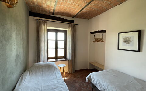 Casa 'il Nocciolo': Furniture, Property, Building, Comfort, Wood, Interior Design, Architecture, Window, Picture Frame