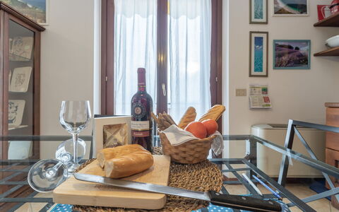 Casale Al Mare: Food, Tableware, Picture Frame, Table, Furniture, Azure, Wood, Drinkware, Textile, Interior Design