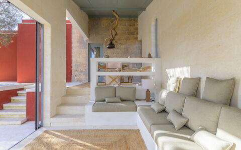 Lamia del Grano: Property, Couch, Interior Design, Picture Frame, Wood, Living Room, Floor, Shade, Beige, Flooring
