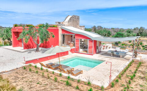 Lamia del Grano: Sky, Cloud, Plant, Building, Swimming Pool, Land Lot, Residential Area, Roof, Leisure, Real Estate
