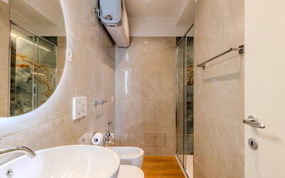 Accommodation:&nbsp;Garda Sapphire 101.1