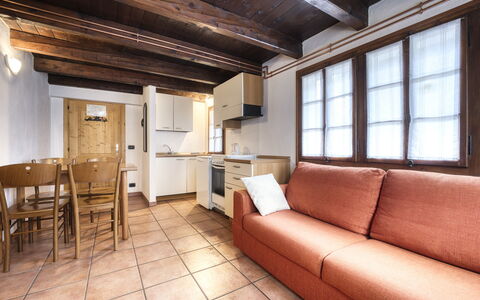 Accommodation:&nbsp;Appartamento In Centro Paese Ronco 4