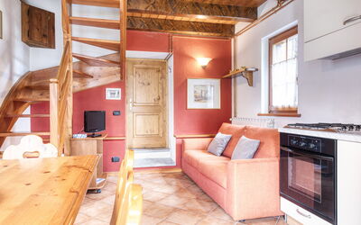 Accommodation:&nbsp;Appartamento In Centro Paese Ronco 5