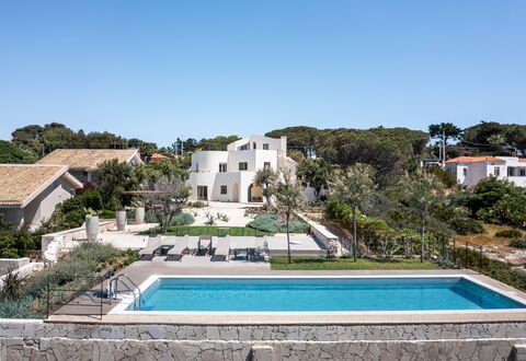 Villa Demar: Sky, Plant, Water, Building, Azure, Window, Tree, Swimming Pool, House, Residential Area