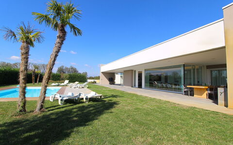 Stima Home, Padova, Pool, Ac: Estate, Shade, Landscaping, Lawn, Villa, Hacienda, Yard, Mansion, Swimming Pool