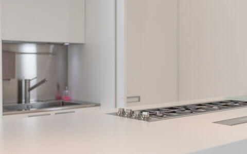 Villa Vinner: Countertop, Kitchen Appliance, Cabinetry, Sink, Wood, Flooring, Kitchen, Rectangle, Home Appliance, Major Appliance