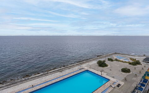 Bolla sul Mare: Cloud, Water, Sky, Water Resources, Azure, Coastal And Oceanic Landforms, Swimming Pool, Landscape, Leisure, Condominium