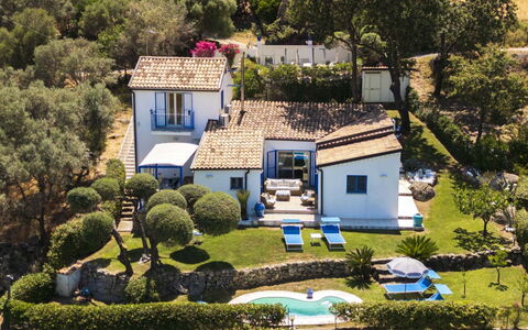 Villa Acquaro, Santa Caterina Dello Ionio, Pool, A: House, Residential Area, Shrub, Home, Estate, Cottage, Resort, Farmhouse, Villa, Garden