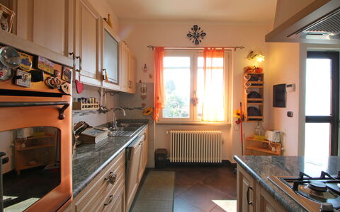 Panorama: Countertop, Cabinetry, Furniture, Kitchen Sink, Sink, Window, Kitchen, Wood, Kitchen Stove, Interior Design