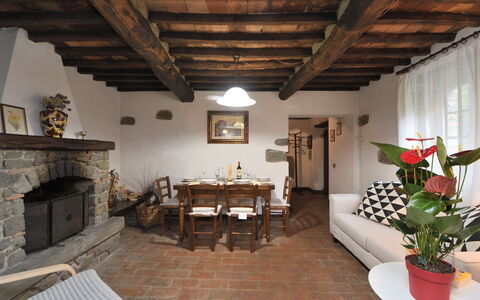 Villa Del Mulino: Plant, Picture Frame, Table, Interior Design, Wood, Houseplant, Chair, Building, Living Room, House
