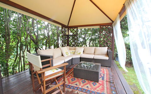 Villetta Verde: Table, Furniture, Property, Plant, Couch, Building, Shade, Tree, Interior Design, Wood