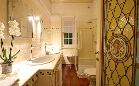Villa Di Magra: Mirror, Plant, Plumbing Fixture, Sink, Property, Tap, Bathroom, Flowerpot, Interior Design, Bathroom Sink