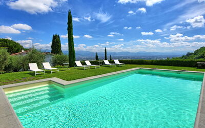 Villa Mami