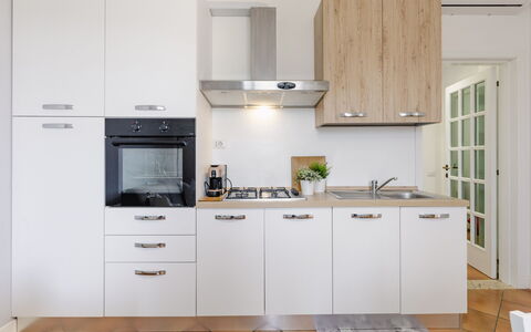 Cyca Holiday Home: Countertop, Cabinetry, Property, Furniture, Building, Kitchen Stove, Kitchen Appliance, Kitchen, Home Appliance, Wood