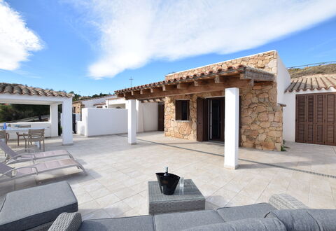 Villa Del Sole In Budoni Sea View: Cloud, Sky, Property, Building, Shade, Interior Design, Urban Design, Residential Area, Landscape, Real Estate