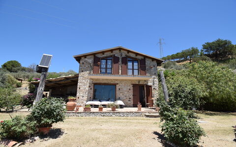 Villa Roccella Ionica, Sea View, a c: Plant, Sky, Window, Building, Land Lot, House, Tree, Cottage, Residential Area, Real Estate