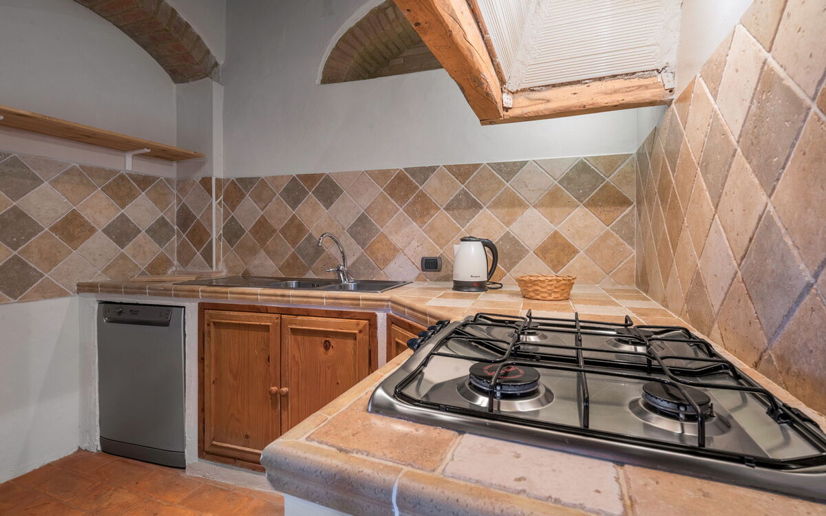 Accommodation:&nbsp;Macina Apt.