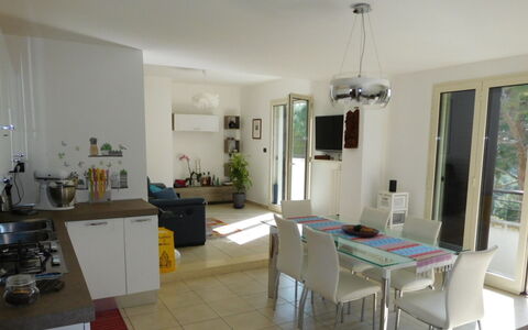 Loft San Giovanni in Gallipoli: Furniture, Table, Building, Plant, Houseplant, Cabinetry, Interior Design, Wood, Chair, Kitchen