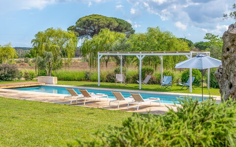 Villa Monamu: Cloud, Water, Plant, Sky, Azure, Botany, Swimming Pool, Tree, Natural Landscape, Shade