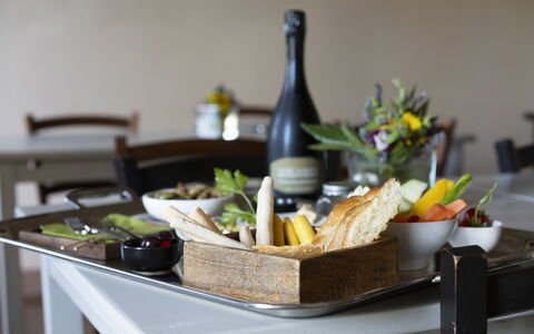 B&b Vigne Di Fagnano Without Kitchen: Food, Tableware, Dishware, Ingredient, Plate, Table, Bottle, Cuisine, Dish