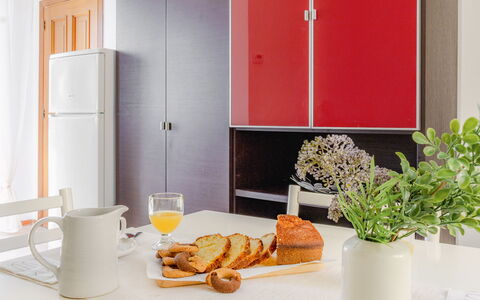 Loreto Suite Apartment: Food, Tableware, Furniture, Property, Plant, Dishware, Flowerpot, Countertop, Interior Design, Table