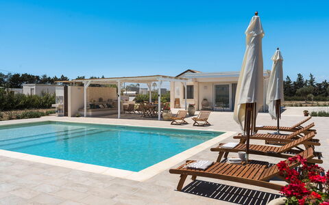 Villa Paolina: Water, Sky, Plant, Property, Building, Swimming Pool, Azure, Shade, Residential Area, Leisure