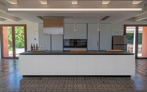 Relais Tenuta Santori: Property, Furniture, Cabinetry, Building, Wood, Countertop, Interior Design, Flooring, Floor, Wall