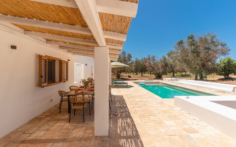 Villa Jolie: Swimming Pool, Estate, Shade, Design, Tile, Resort, Villa, Hacienda