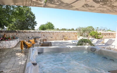 Country Trullo Rosso With Jacuzzi Alberobello: Water, Property, Sky, Plant, Swimming Pool, Bathtub, Tree, Composite Material, Shade, Leisure
