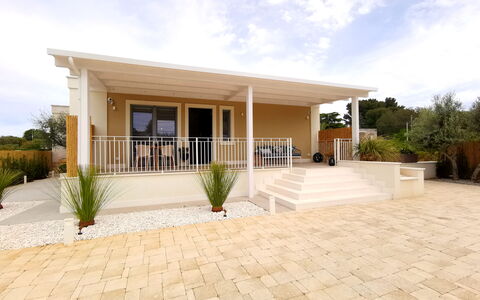 Apartments In Villa Selva, Locorotondo, Puglia: Plant, Cloud, Sky, Property, Building, House, Land Lot, Shade, Door, Tree