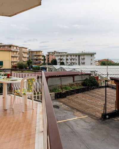 Atena: Sky, Property, Building, Cloud, Car, Vehicle, Wheel, Urban Design, Residential Area