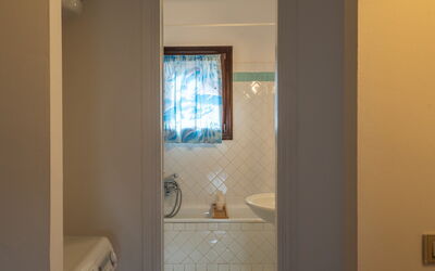 Accommodation:&nbsp;Le Canne With Shared Pool