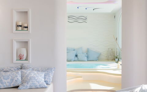 Villa Solemare: Interior Design, Lighting, Home, Furniture, Floor, Room, Bedroom, Ceiling, Pillow, Bed