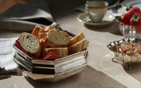 Villa le Selve: Tableware, Serveware, Dishware, Plate, Food