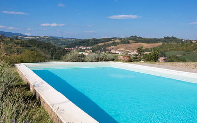 Cascina Tabia: Blue, Swimming Pool, Composite Material, Resort, Eco Hotel, Thermae, Villa