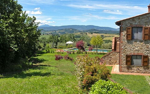 Casale Gioiello: Shrub, Cottage, Rural Area, Garden, Farmhouse, Lawn, Yard, Meadow, Estate