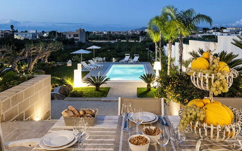 Villa della Laguna: Swimming Pool, Resort, Eco Hotel, Outdoor Furniture, Landscaping, Courtyard, Garden, Hacienda, Estate, Villa