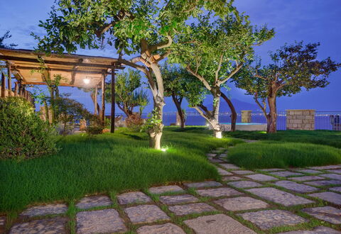 Villa Gilda: Nature, Garden, Shrub, Landscape, Shade, Landscaping, Lawn, Walkway, Yard