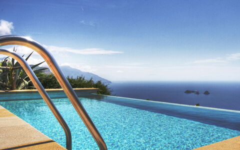 Villa Sant'Agata: Blue, Water, Body Of Water, Swimming Pool, Sea, Resort, Coastal And Oceanic Landforms, Leisure, Ocean, Eco Hotel