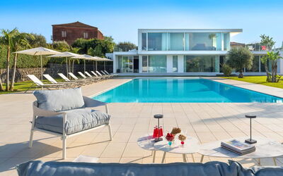 Villa Contemporanea: Swimming Pool, Resort, Residential Area, Estate, Thermae, Villa, Eco Hotel, Mansion, Hacienda, Landscaping