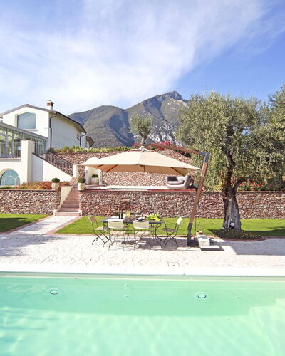 Tenuta le Selve: Estate, Swimming Pool, Hacienda, Villa, Resort, Mountain Range, Mansion, Farmhouse, Eco Hotel, Courtyard