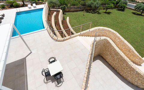 Villa Nina: Stairs, Composite Material, Handrail, Concrete, Shade, Swimming Pool, Landscaping, Stone Wall, Flagstone