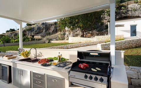 Villa Nina: Kitchen, Major Appliance, Kitchen Appliance, Kitchen Stove, Gas Stove, Countertop, Stove, Home Appliance, Chair, Houseplant