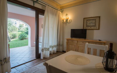 Accommodation:&nbsp;Alba Apartments