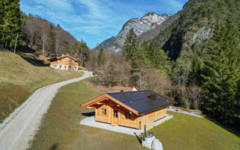 Baita Piciola: House, Roof, Cottage, Rural Area, Home, Hut, Village, Log Cabin, Hill Station, Mountain Range