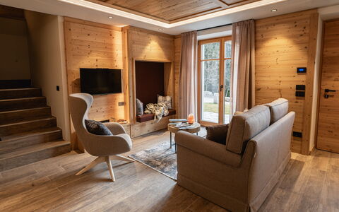 Baita Granda: Wood, Interior Design, Flooring, Home, Wood Stain, Apartment, Hardwood, Living Room, Wood Flooring, Log Cabin