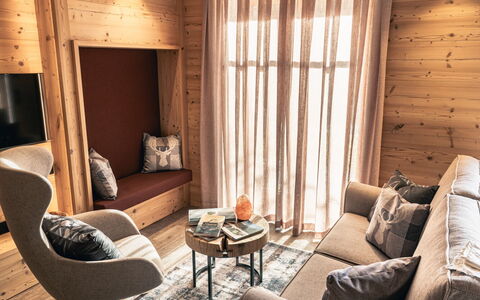 Baita Granda: Furniture, Interior Design, Flooring, Wood, Floor, Living Room, Couch, Apartment, Lighting, Room